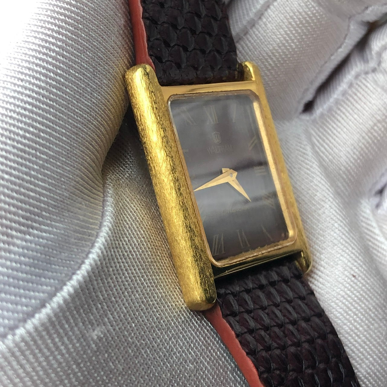 WALTHAM MAXIM AMBER DIAL REF. 6D0240