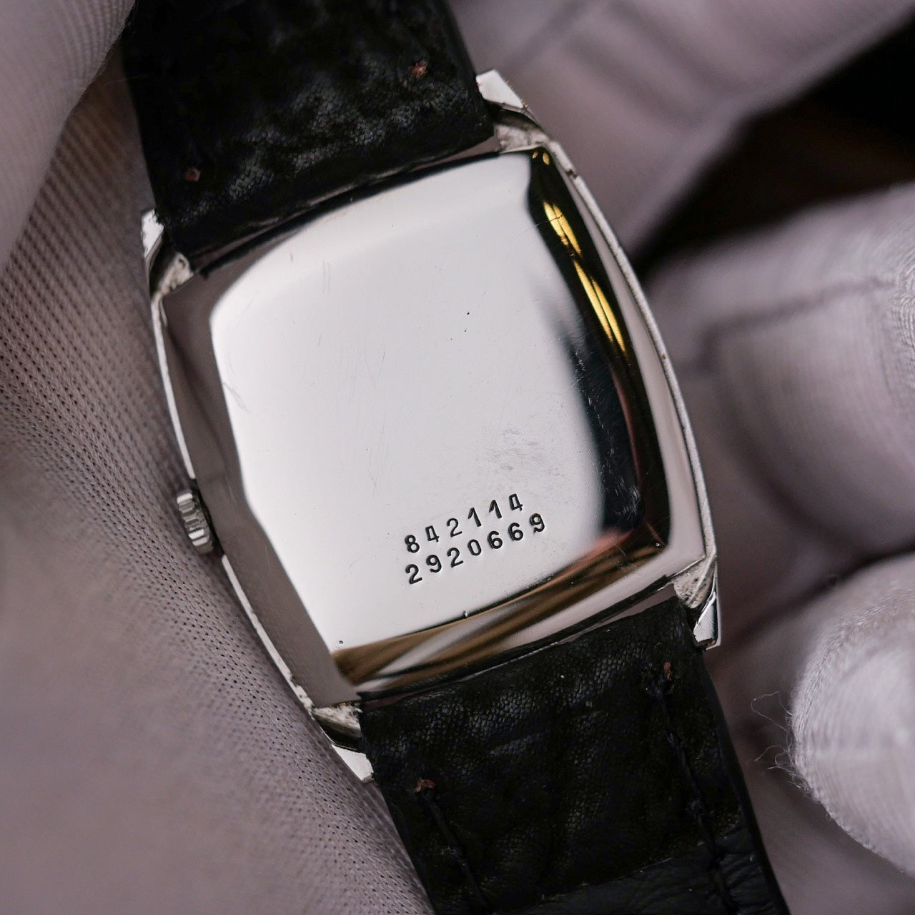 UNIVERSAL GENÈVE LINEN GREY DIAL REF. 842114