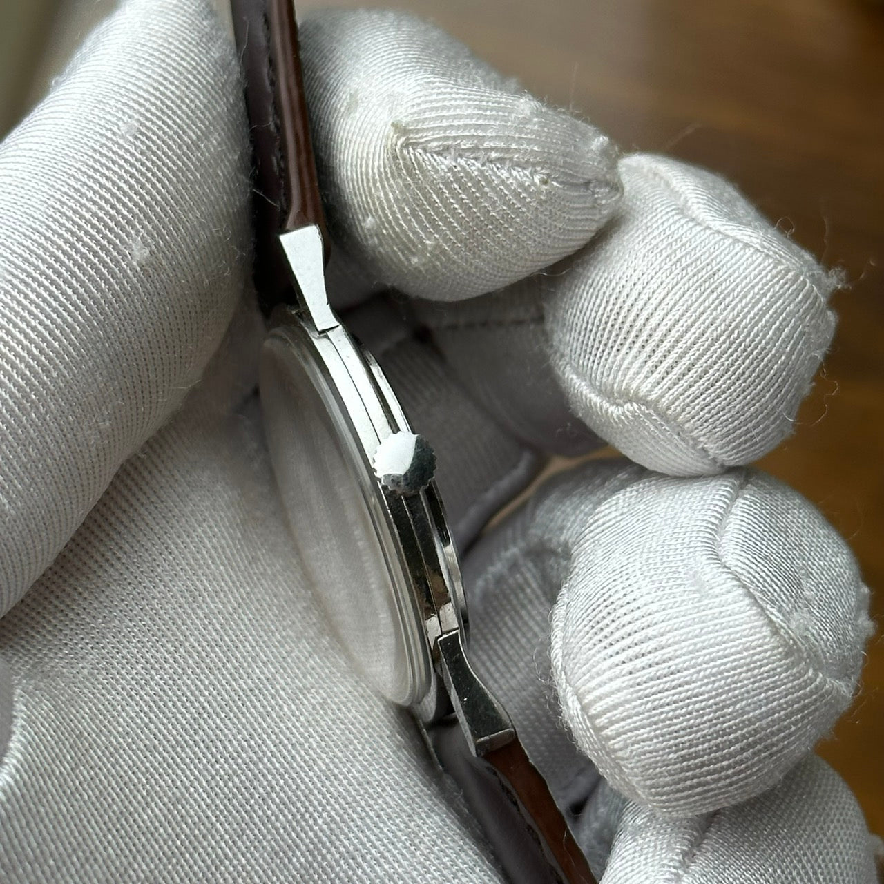 UNIVERSAL GENÈVE GREY LINEN DIAL REF. 842101