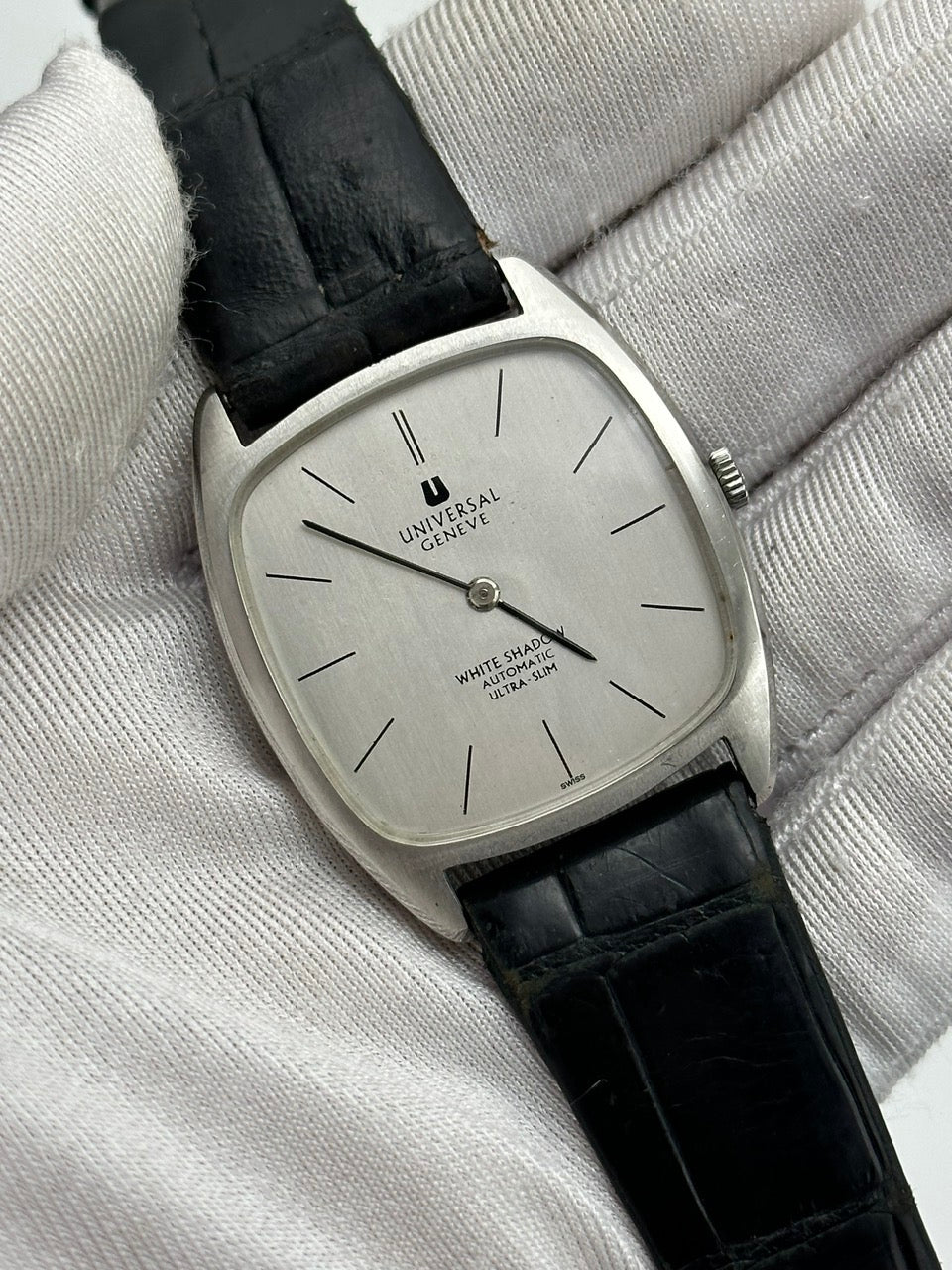 UNIVERSAL GENÈVE WHITE SHADOW AUTOMATIC ULTRA-SLIM REF. 866105