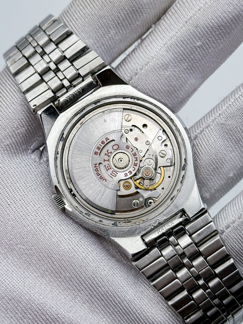 SEIKO LORD MATIC LM SPECIAL AUTOMATIC DAY-DATE REF. 5216-6040