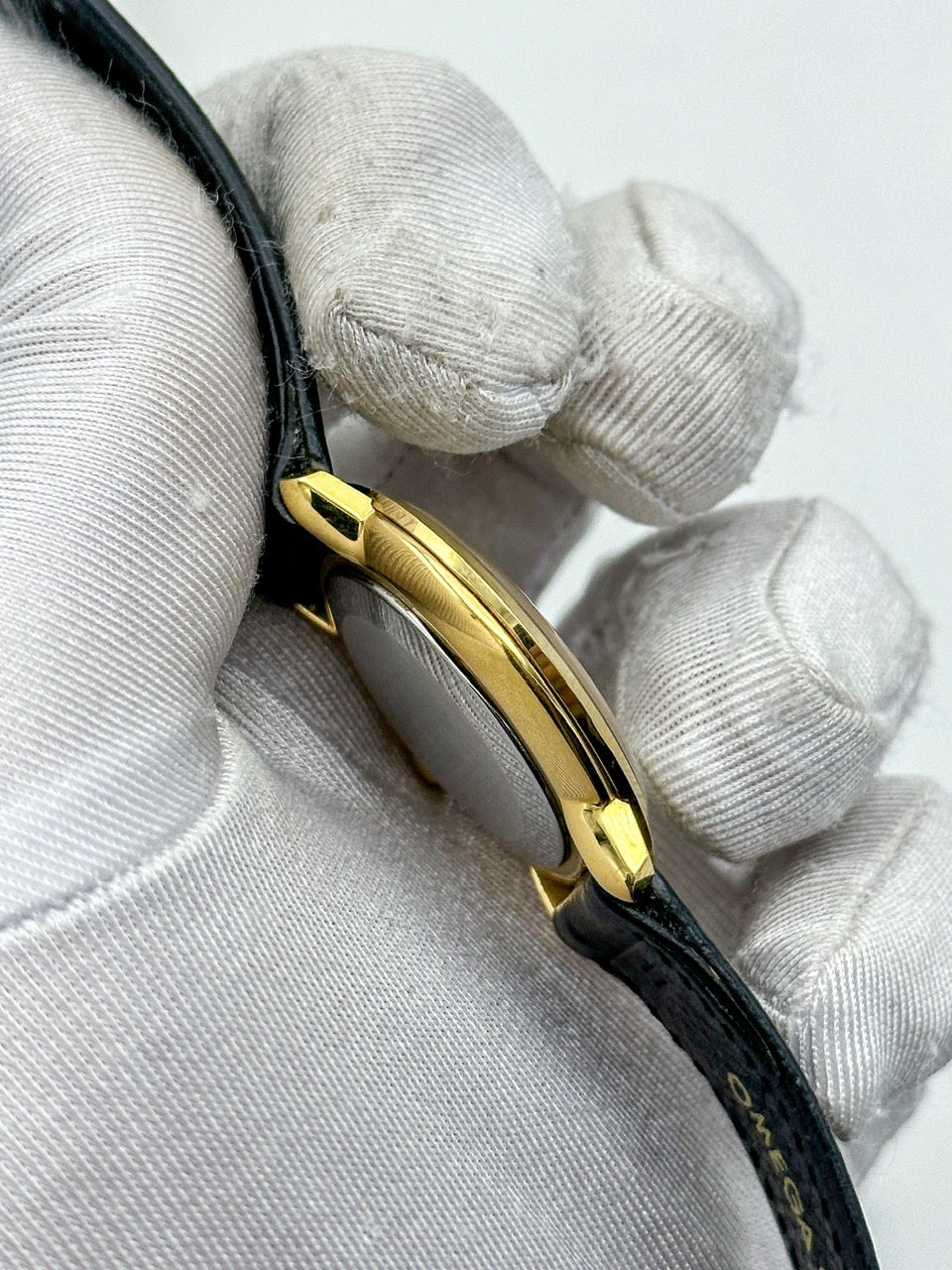 OMEGA DE VILLE REF. 111.077