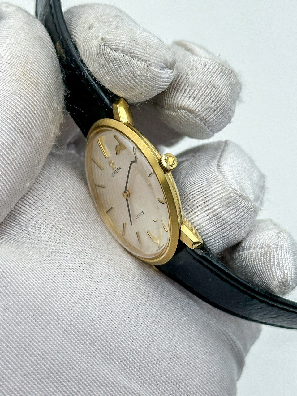 OMEGA DE VILLE REF. 111.077