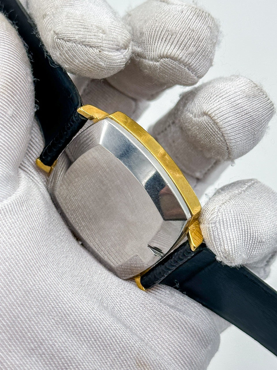 OMEGA GENÈVE AUTOMATIC DATE REF. 162.0042