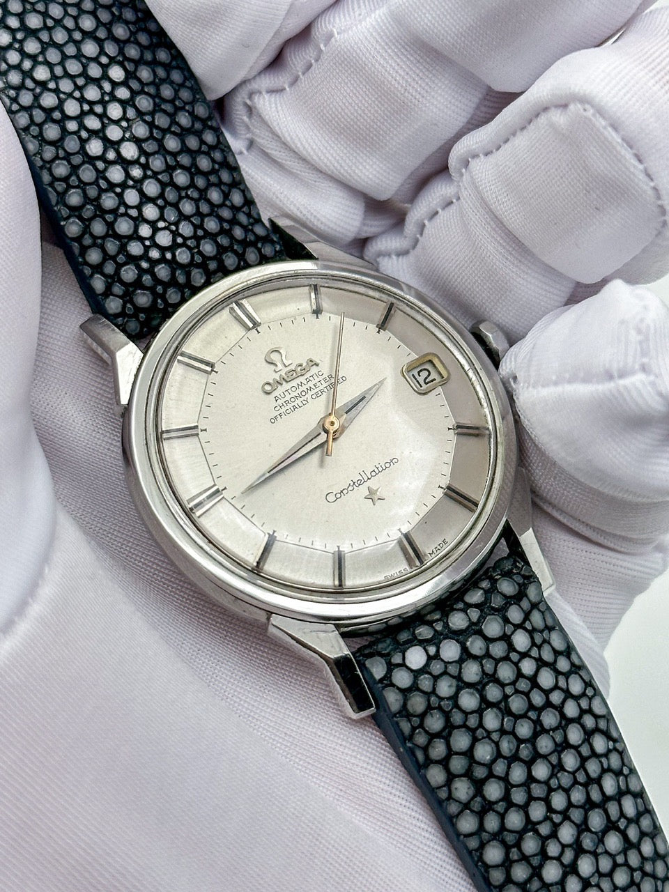 OMEGA CONSTELLATION "PIE PAN" CHRONOMETER AUTOMATIC REF. 168.005
