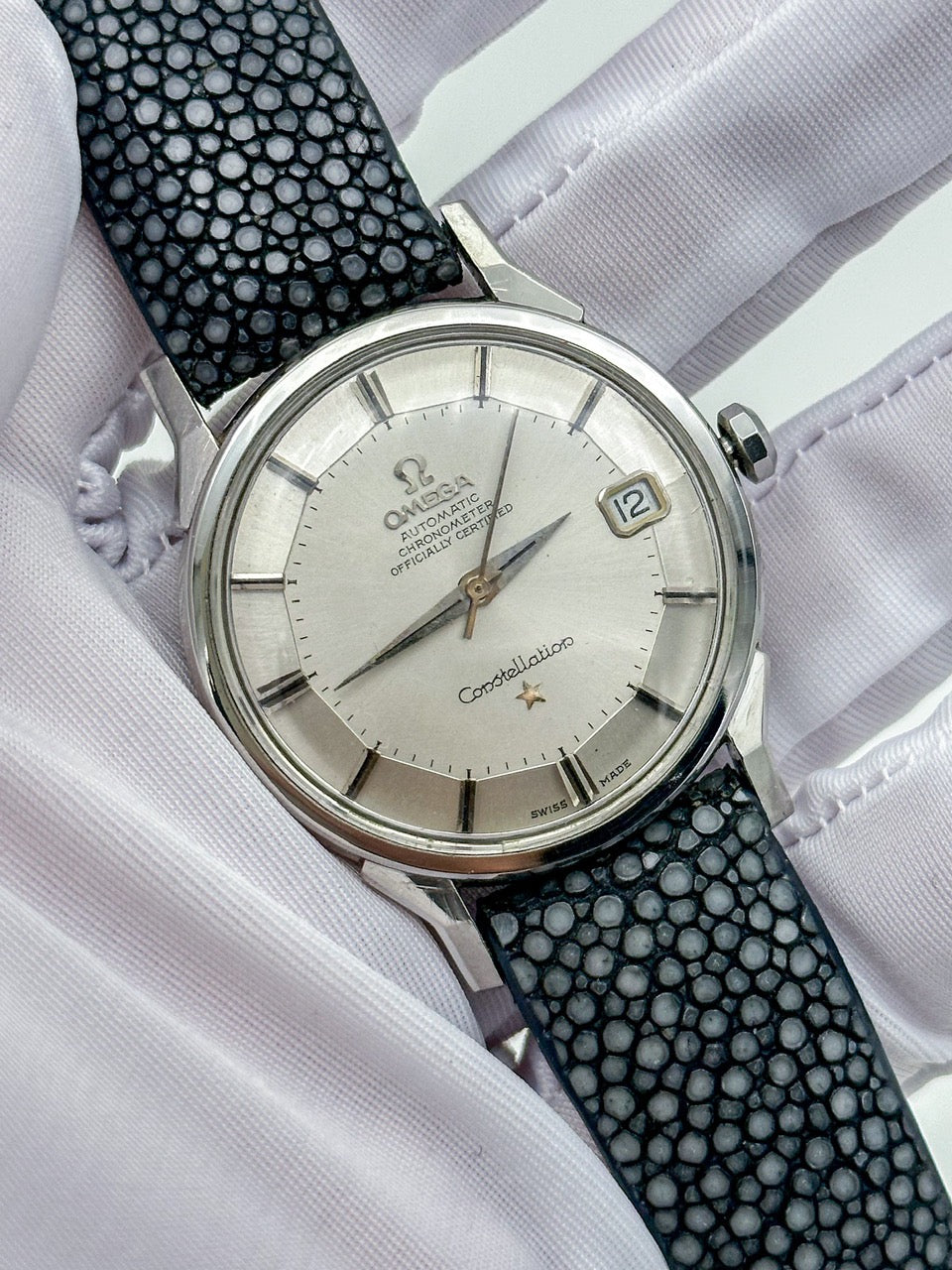 OMEGA CONSTELLATION "PIE PAN" CHRONOMETER AUTOMATIC REF. 168.005