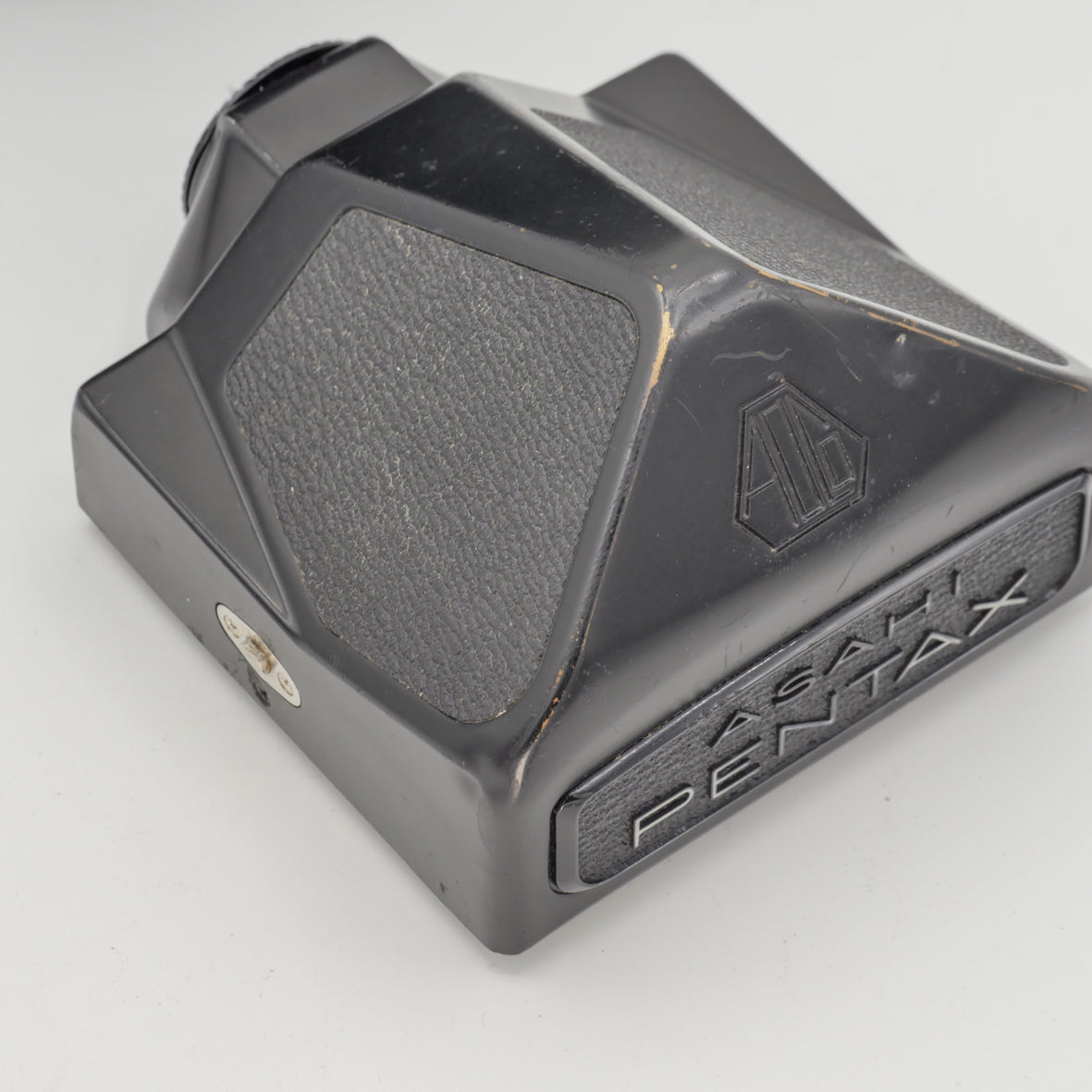 PENTAX 6X7 MEDIUM FORMAT SLR CAMERA