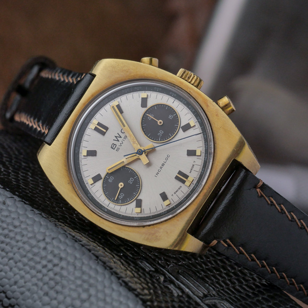 BWC-SWISS VINTAGE PANDA CHRONOGRAPH