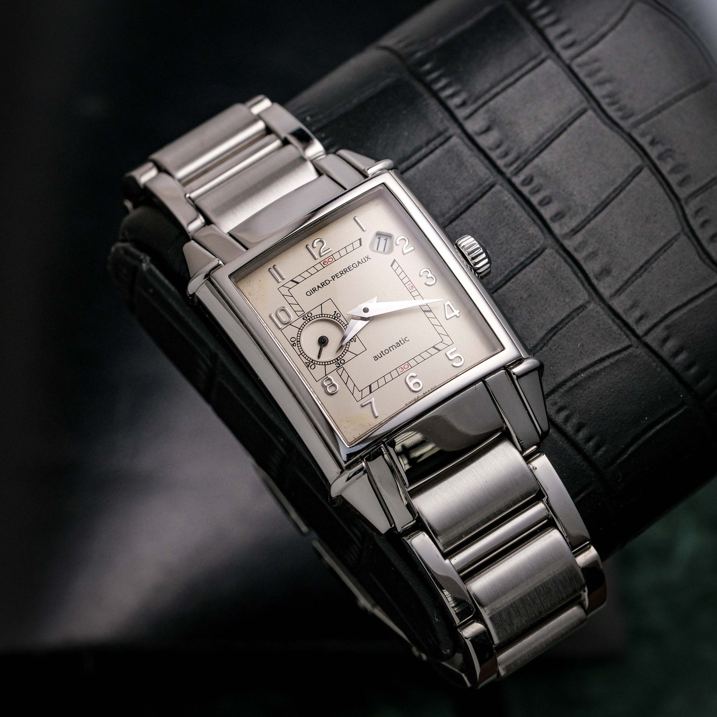 GIRARD-PERREGAUX VINTAGE 1945 AUTOMATIC REF. 25932