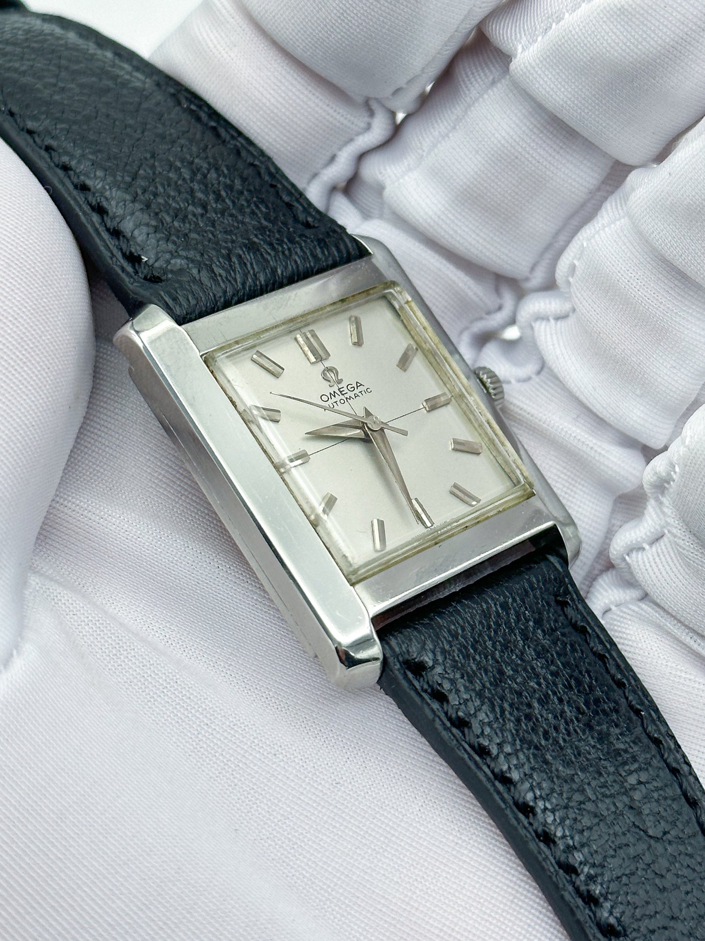 OMEGA AUTOMATIC CROSSHAIR DIAL REF. 3999 SC61