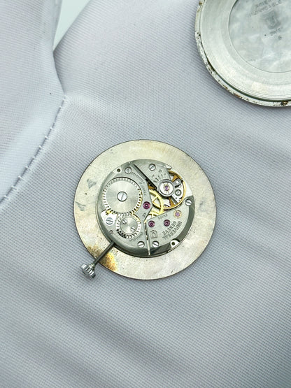 UNIVERSAL GENÈVE REF. 842111