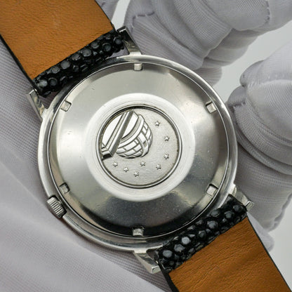 OMEGA CONSTELLATION "PIE PAN" CHRONOMETER AUTOMATIC REF. 168.004