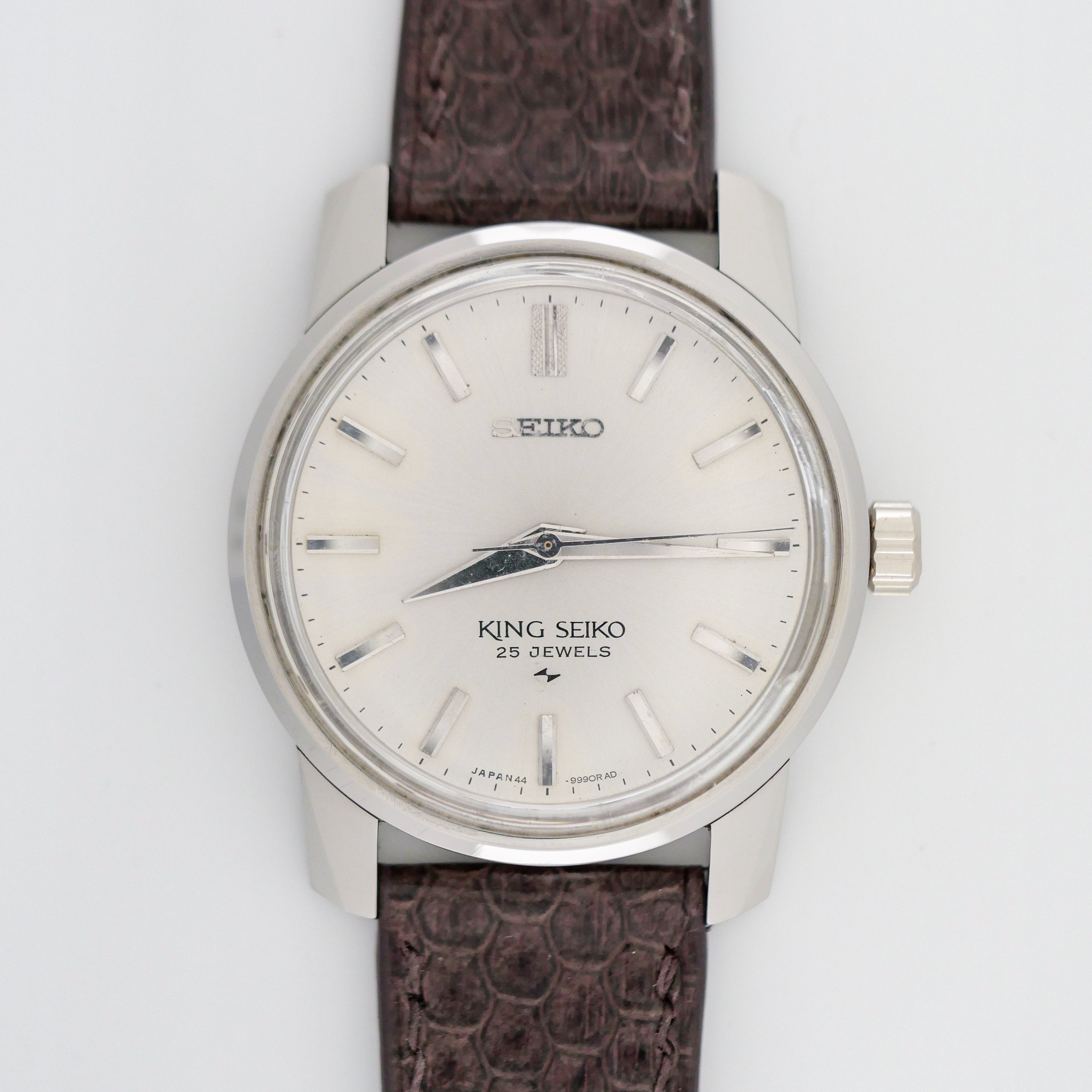 VINTAGE WATCHES – Zeit Vintage Watch