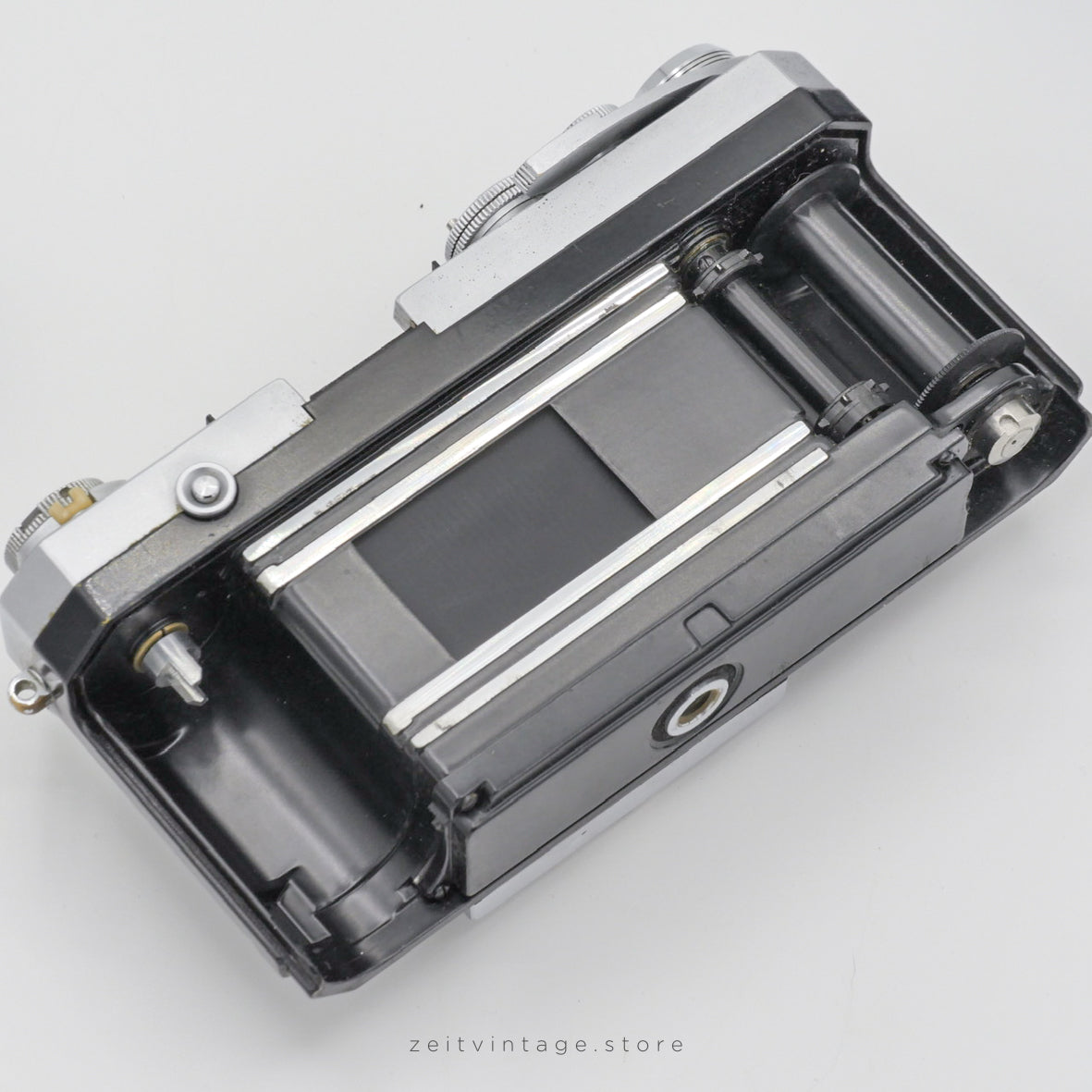 NIKON F + STANDARD PRISM + WAIST-LEVEL FINDER