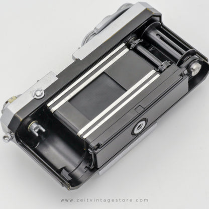 NIKON F + STANDARD PRISM FINDER
