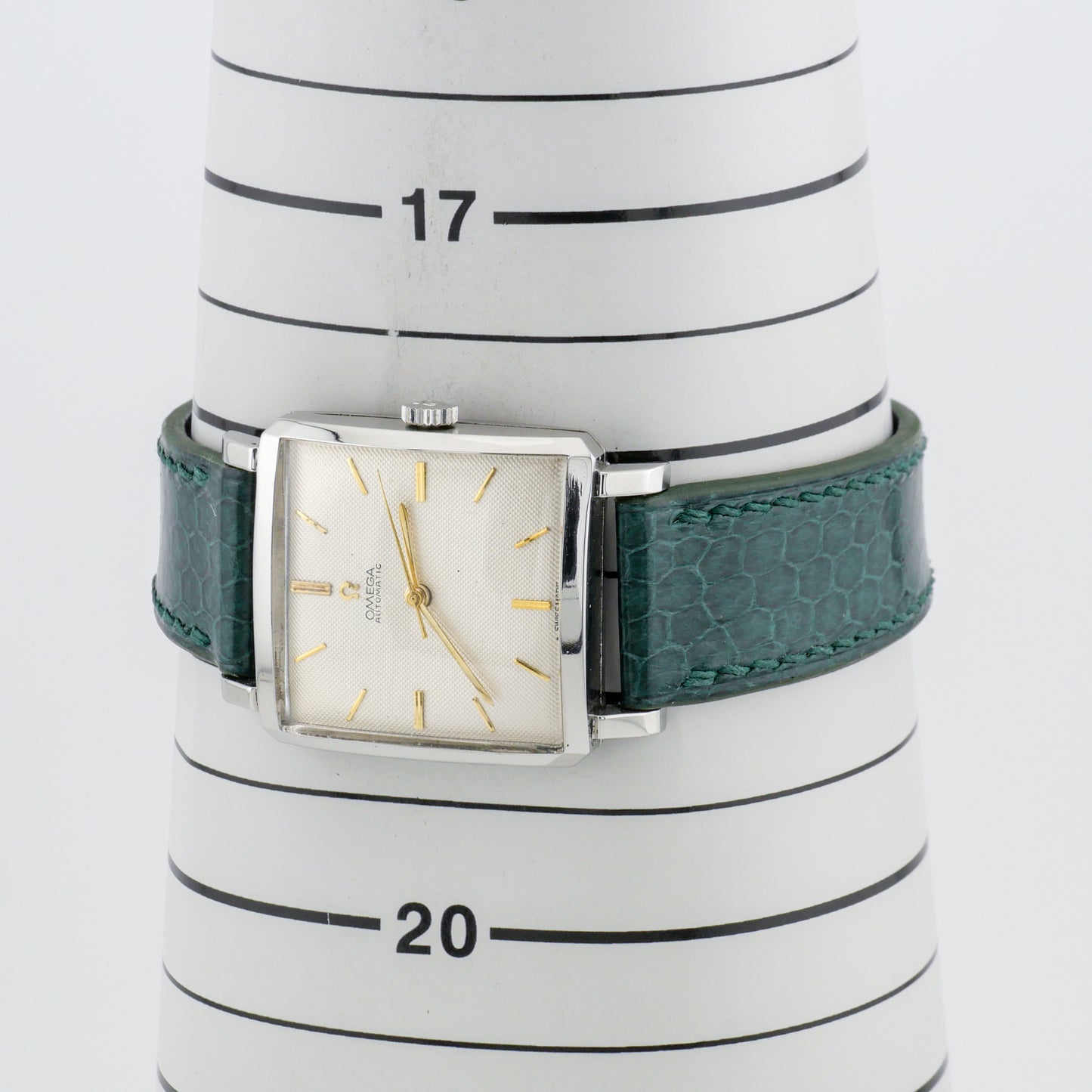 OMEGA CLASSIC AUTOMATIC REF. 3971-3-SC