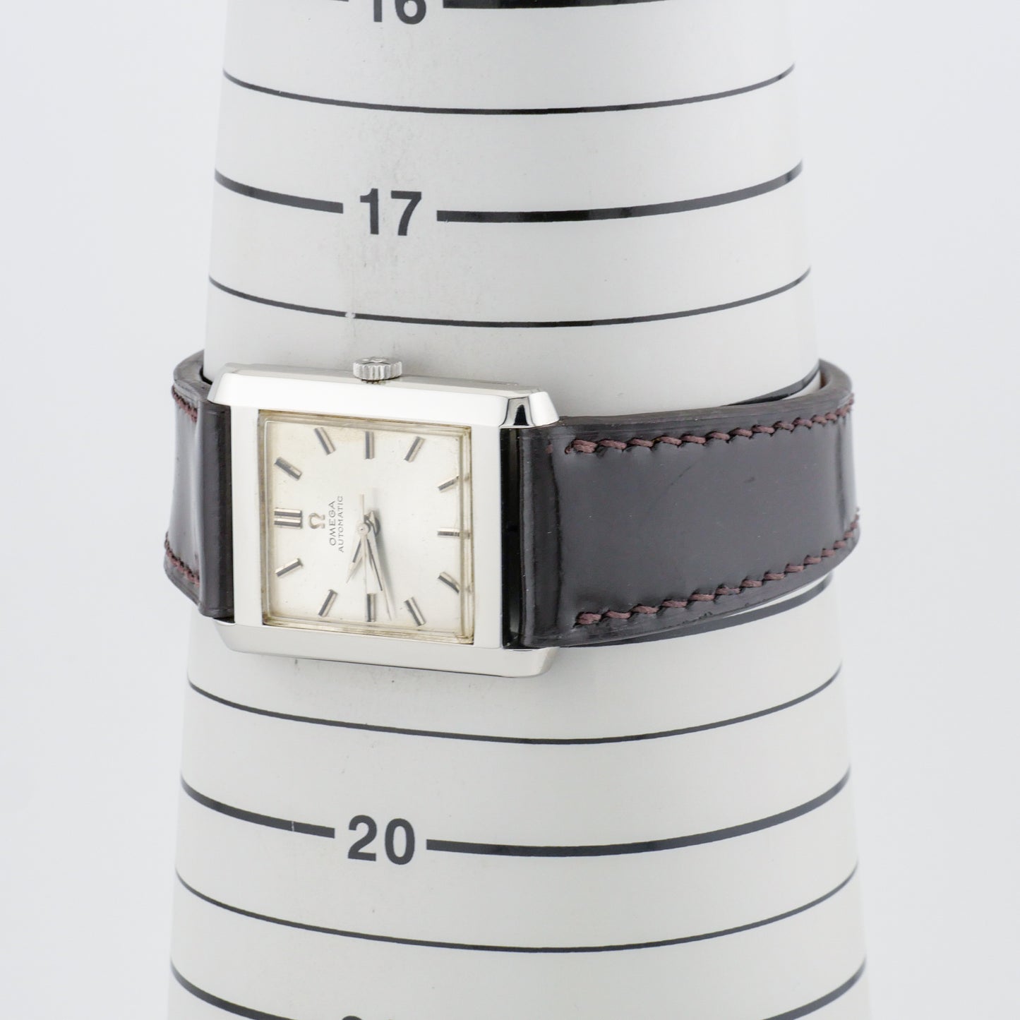 OMEGA AUTOMATIC REF. 3999-SC-61