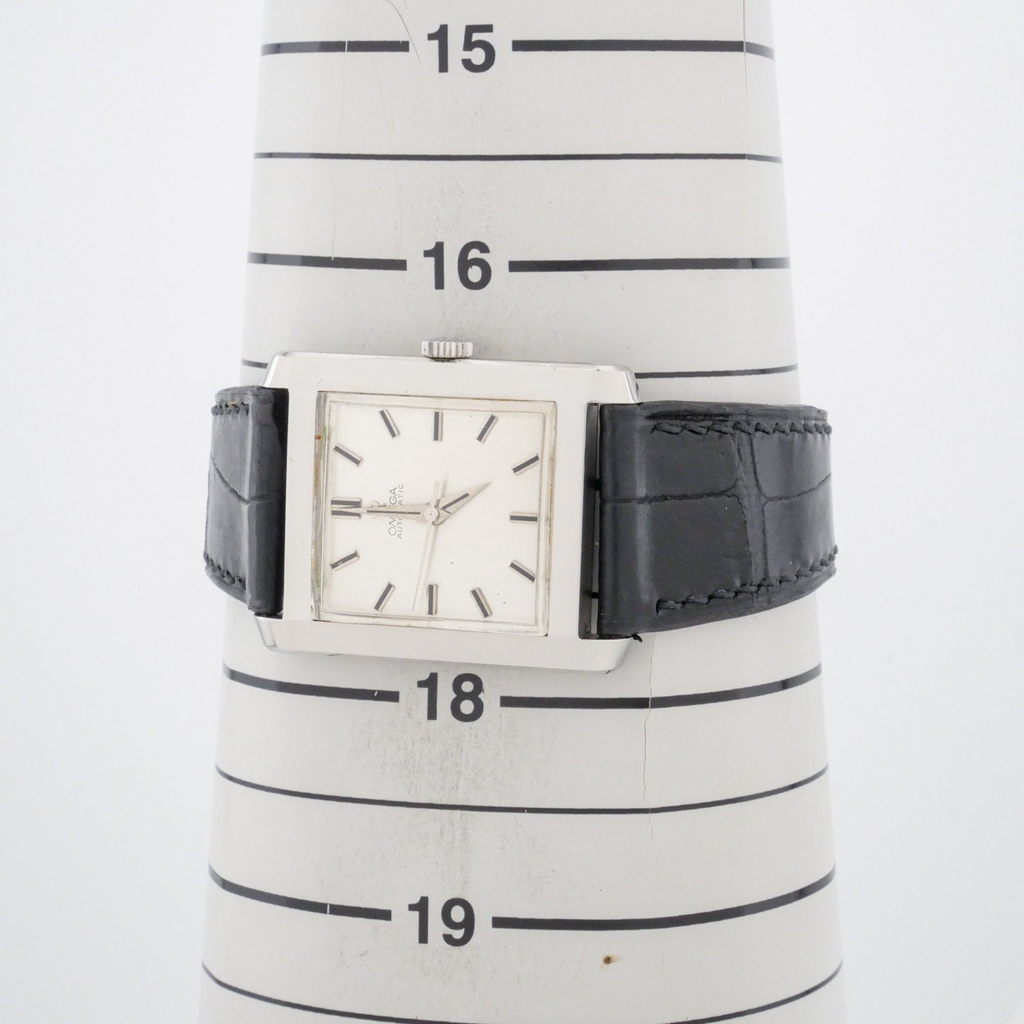 OMEGA CLASSIC AUTOMATIC REF. 3999-SC-61