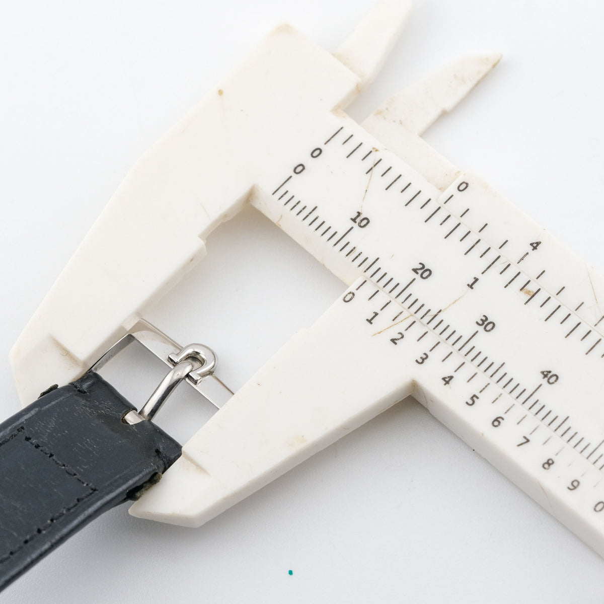 OMEGA LEATHER STRAP + STEEL BUCKLE