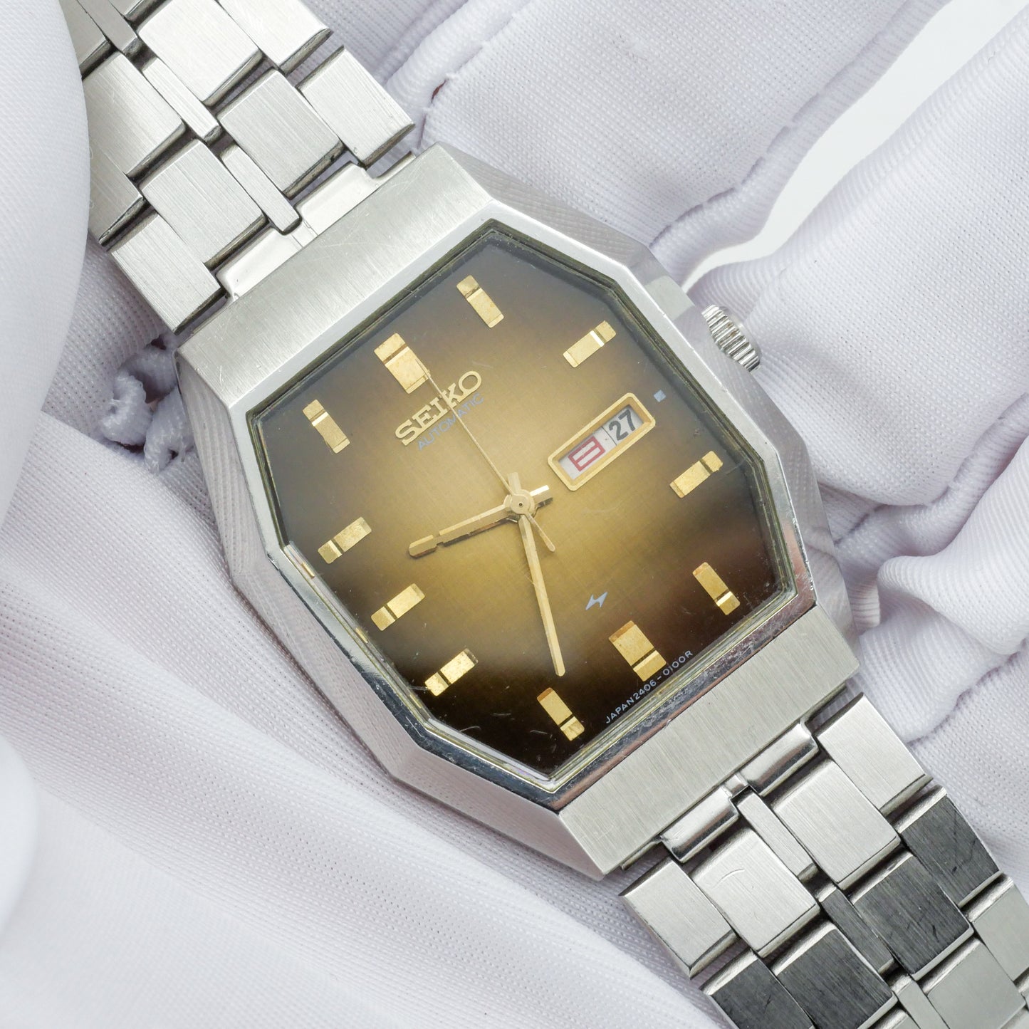 SEIKO CHARIOT AUTOMATIC FUMÉ BROWN LINEN DIAL REF. 2406-3030