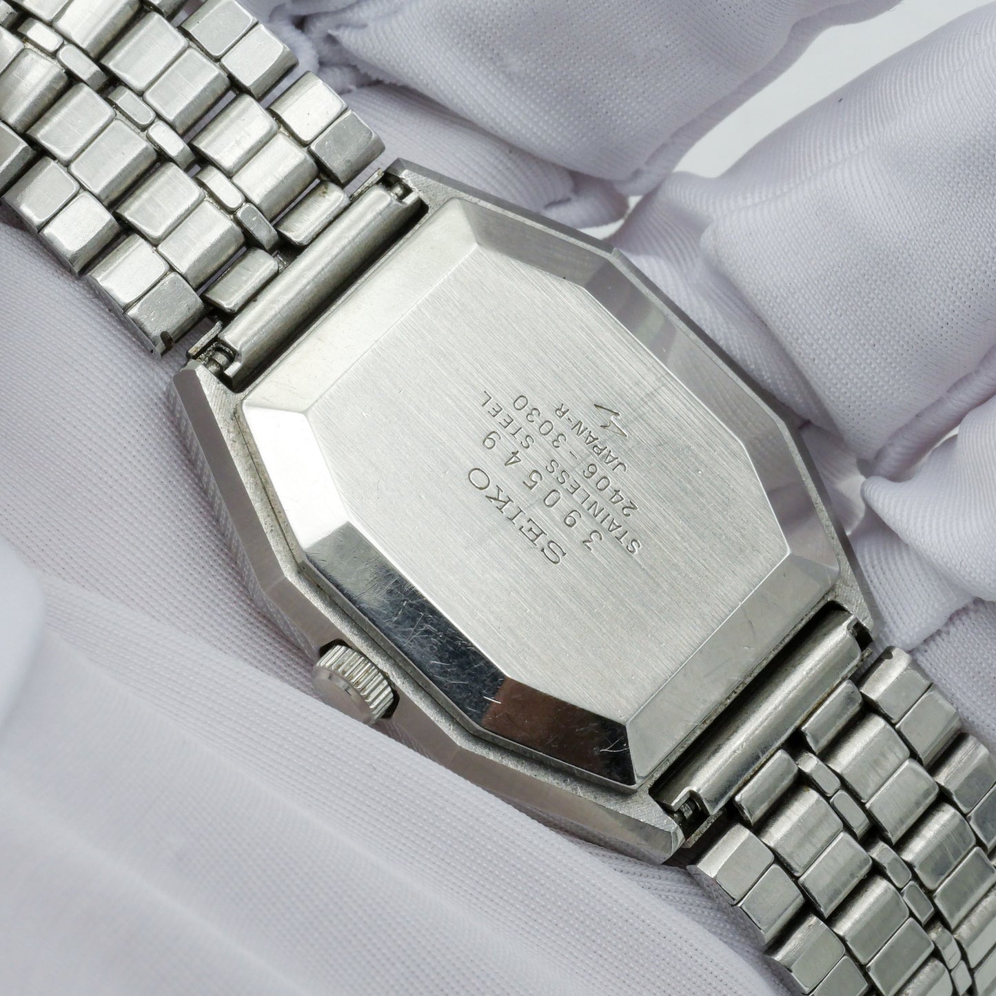 SEIKO CHARIOT AUTOMATIC FUMÉ BROWN LINEN DIAL REF. 2406-3030