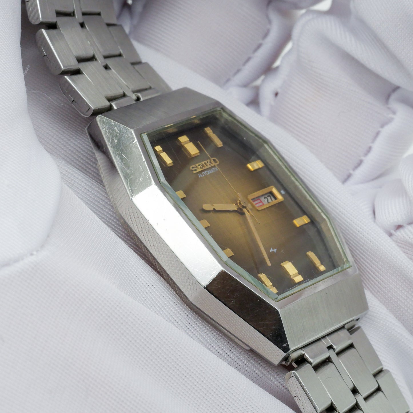 SEIKO CHARIOT AUTOMATIC FUMÉ BROWN LINEN DIAL REF. 2406-3030