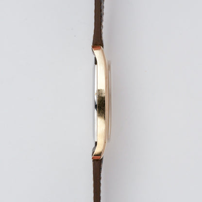 UNIVERSAL GENÈVE GILT SHADOW AUTOMATIC ULTRA-SLIM REF. 566105