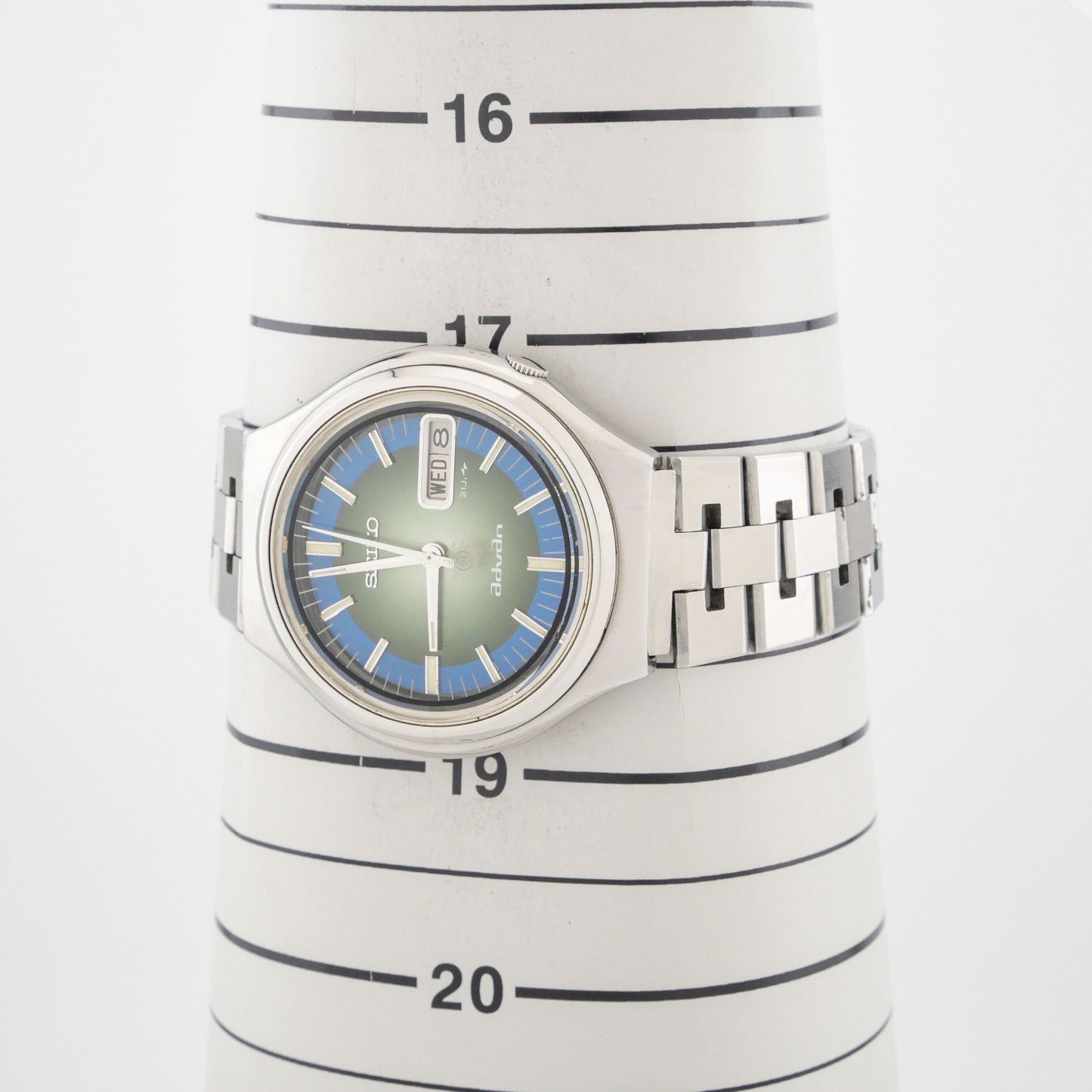 SEIKO ADVAN AUTOMATIC REF. 7019-7220