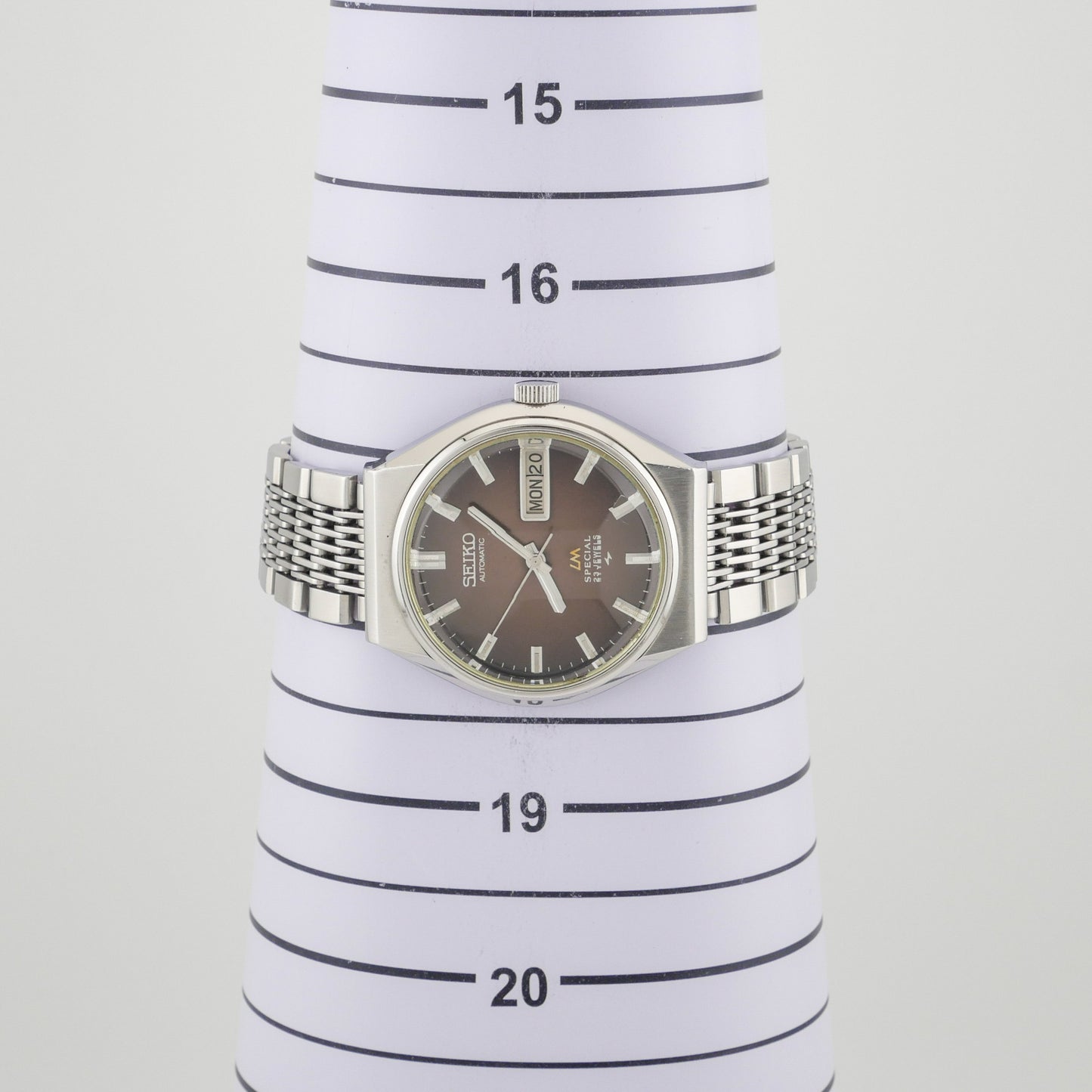 SEIKO LORD MATIC LM SPECIAL 23 JEWELS AUTOMATIC REF. 5216-7110