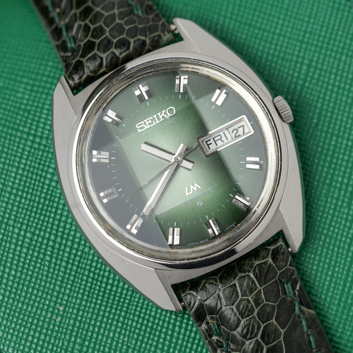 SEIKO LORD MATIC LM DAY-DATE FACETED CRYSTAL GREEN DIAL AUTOMATIC 