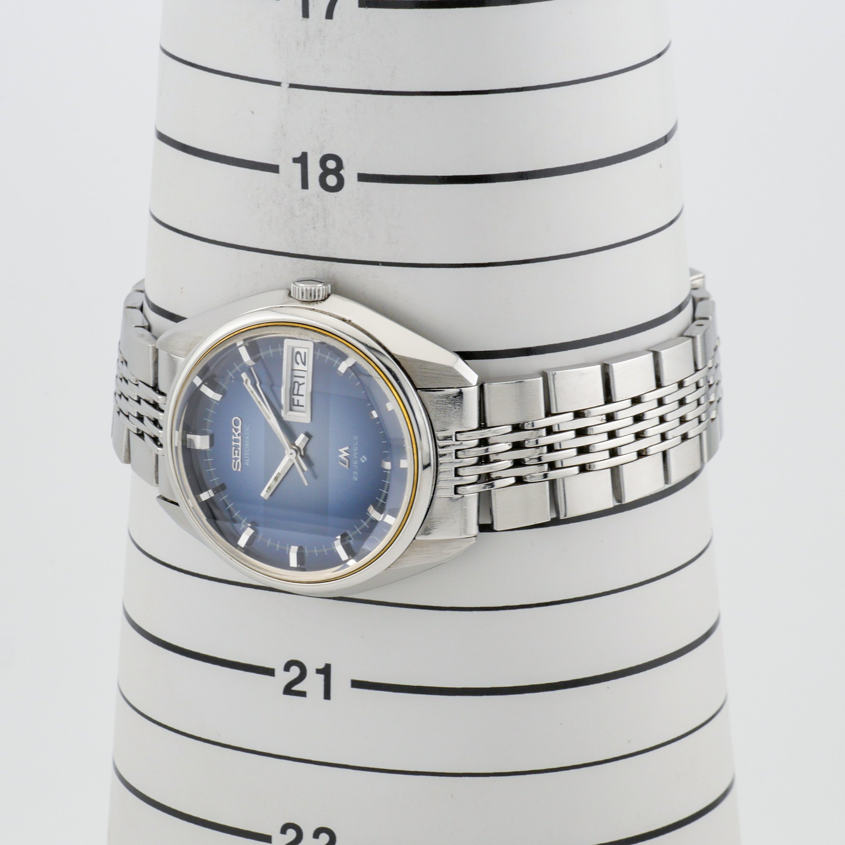 SEIKO LORD MATIC LM 23 JEWELS AUTOMATIC REF. 5606-7281 – Zeit