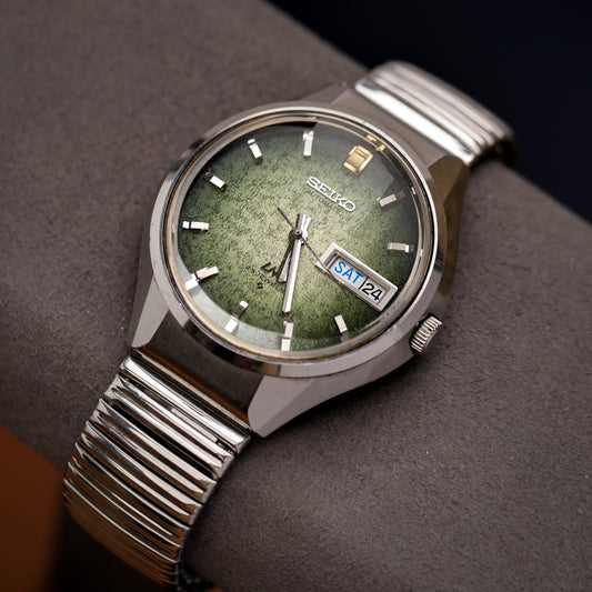 SEIKO LORD MATIC LM 23 JEWELS AUTOMATIC FACETED CRYSTAL GREEN DIAL REF. 5606-7290