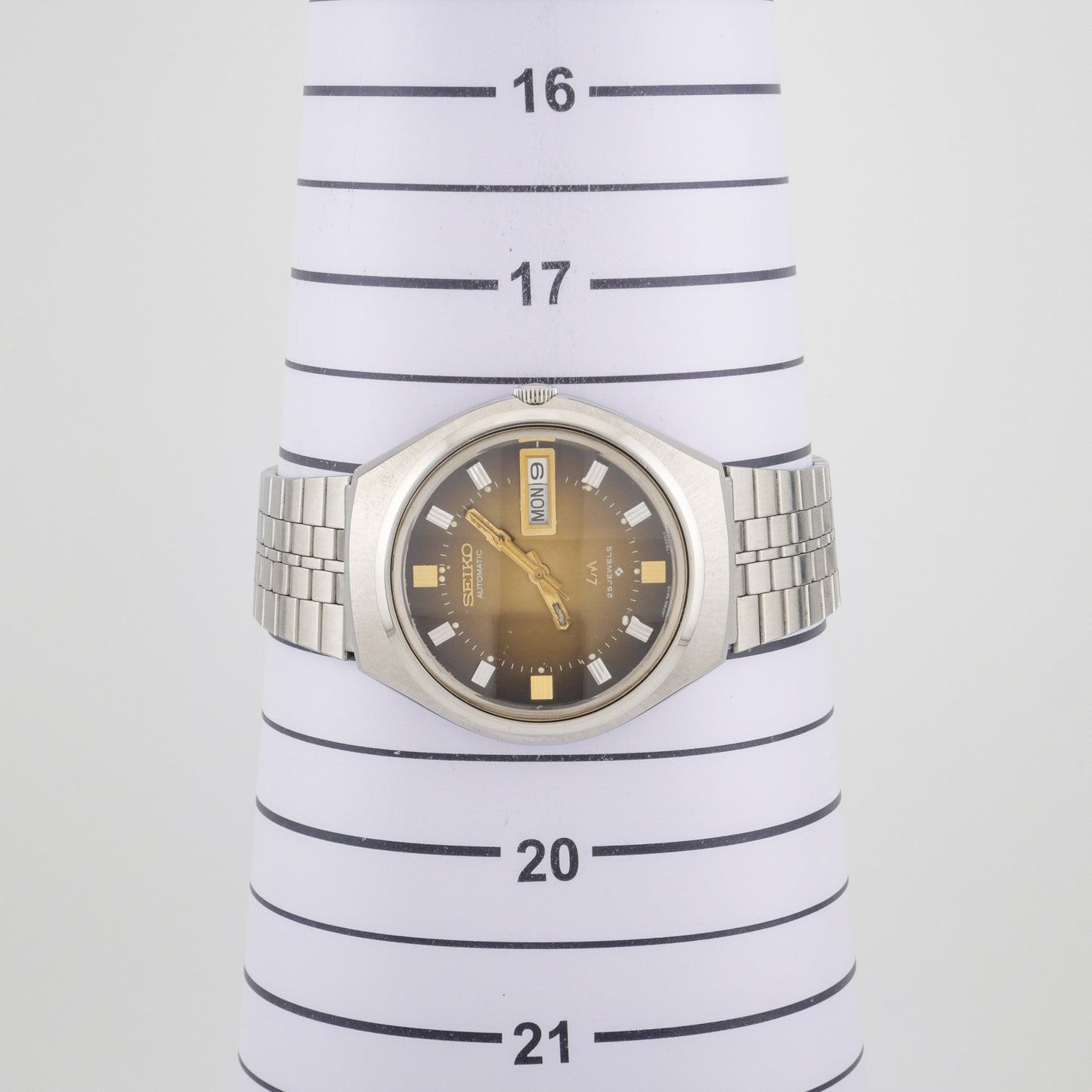 SEIKO LORD MATIC LM 25 JEWELS AUTOMATIC REF. 5606-7300