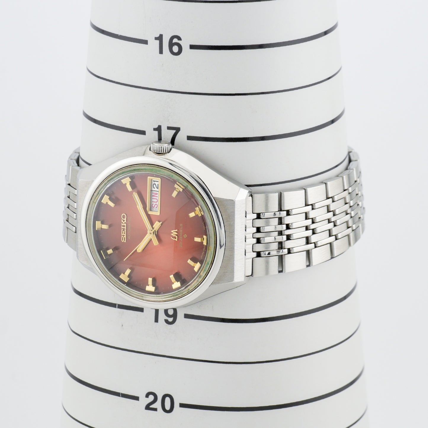 SEIKO LORD MATIC LM 23 JEWELS AUTOMATIC REF. 5606-7320