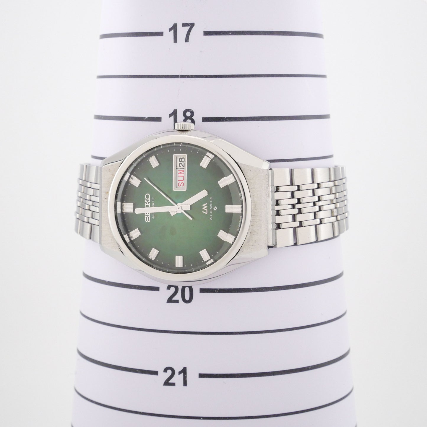 SEIKO LORD MATIC LM 23 JEWELS AUTOMATIC REF. 5606-8061