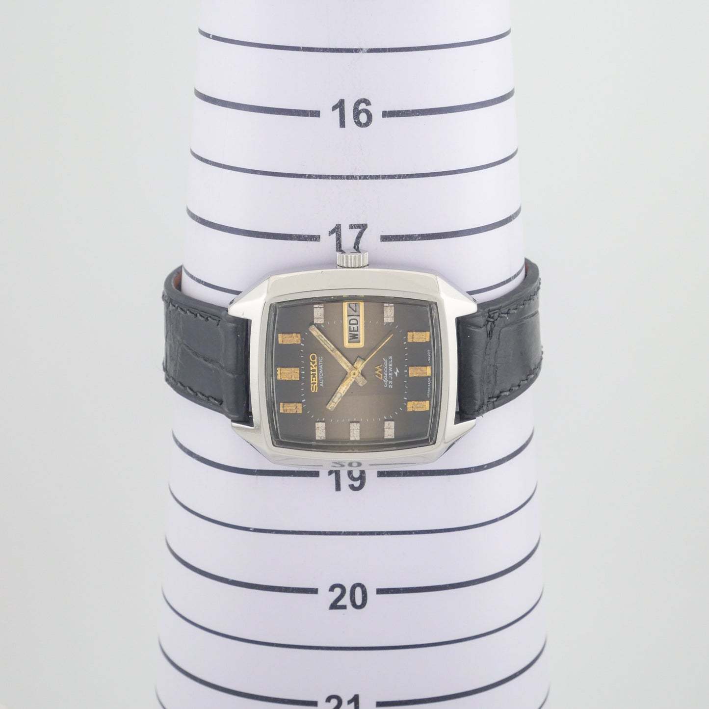 SEIKO LORD MATIC LM SPECIAL 23 JEWELS AUTOMATIC REF. 5206-5070