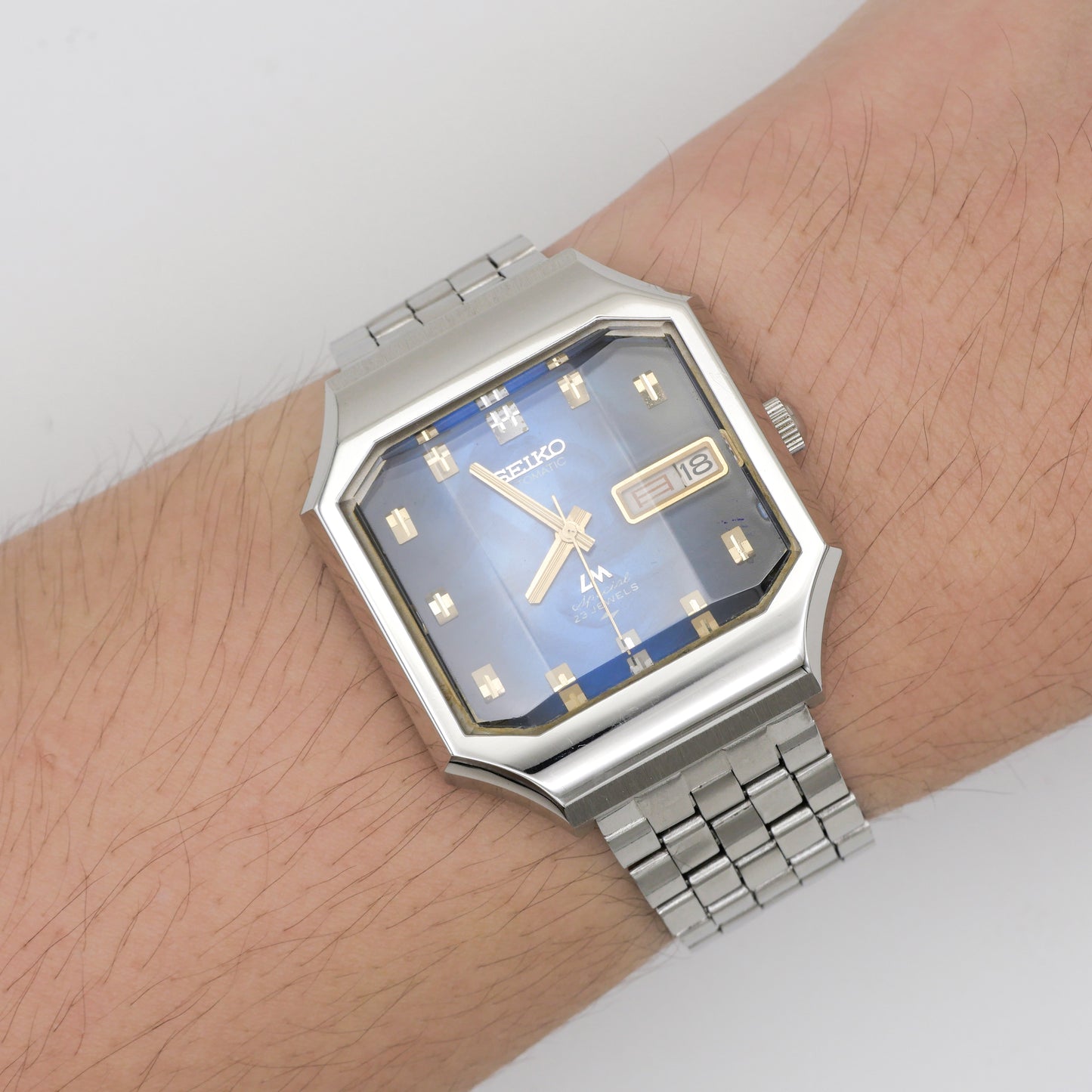 SEIKO LORD MATIC LM SPECIAL 23 JEWELS AUTOMATIC DAY-DATE FACETED CRYSTAL REF. 5206-5080
