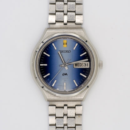 SEIKO LORD MATIC LM SPECIAL 23 JEWELS AUTOMATIC DAY-DATE BLUE DIAL REF. 5206-6090