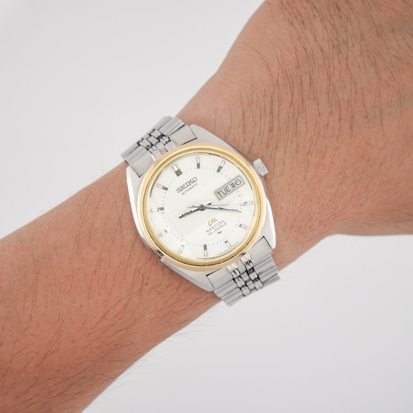 SEIKO LORD MATIC LM SPECIAL 25 JEWELS AUTOMATIC REF. 5216-6010