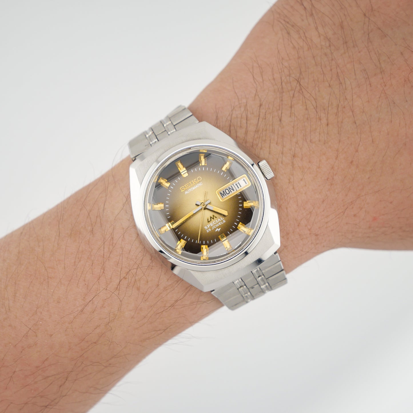 SEIKO LORD MATIC LM SPECIAL 23 JEWELS AUTOMATIC REF. 5216-6020