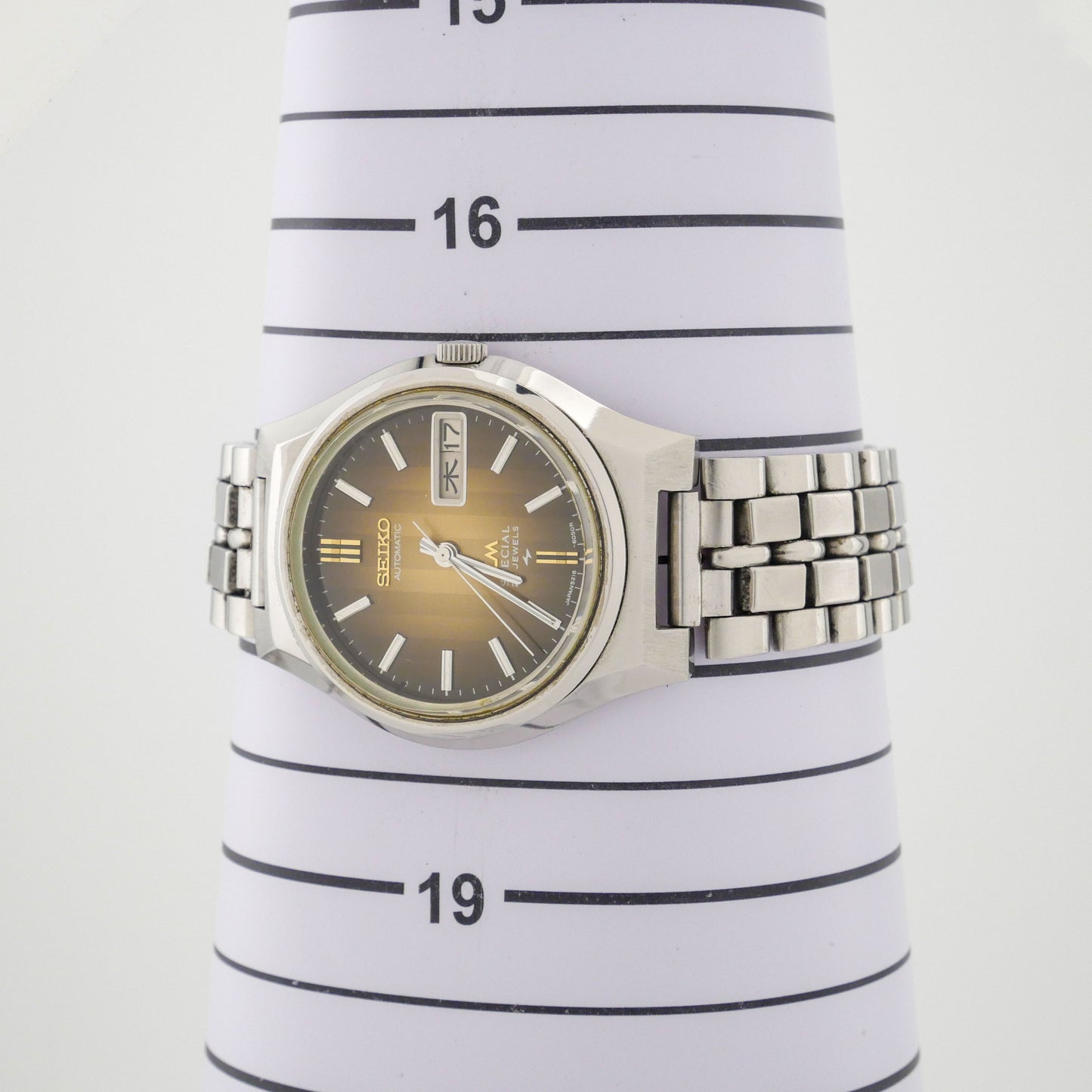 SEIKO LORD MATIC LM SPECIAL 23 JEWELS AUTOMATIC REF. 5216-6040