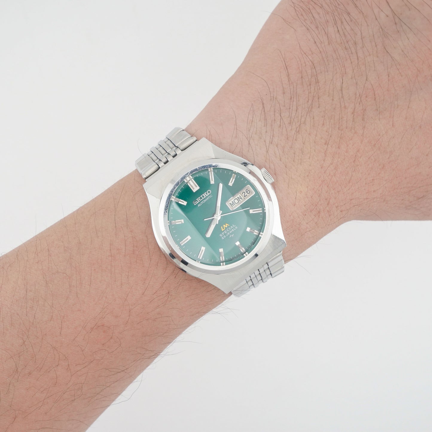SEIKO LORD MATIC LM SPECIAL 23 JEWELS AUTOMATIC REF. 5216-7040