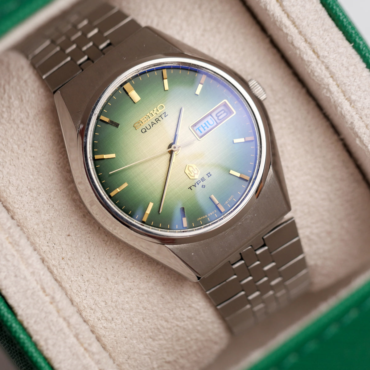 SEIKO QUARTZ TYPE II FUMÉ GREEN/YELLOW LINEN DIAL REF. 0903-8120 