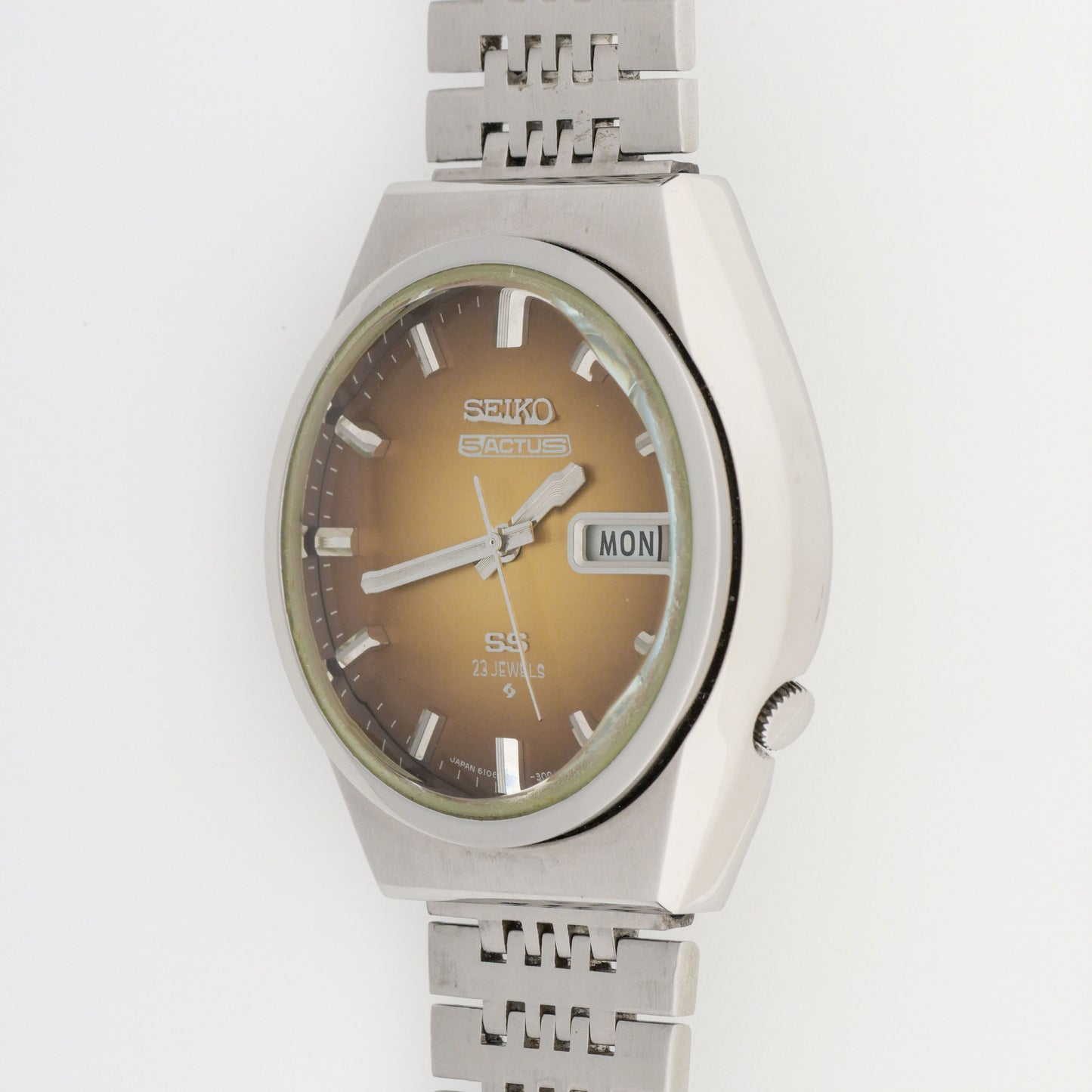 SEIKO 5 ACTUS SS 23 JEWELS AUTOMATIC REF. 6106-8760