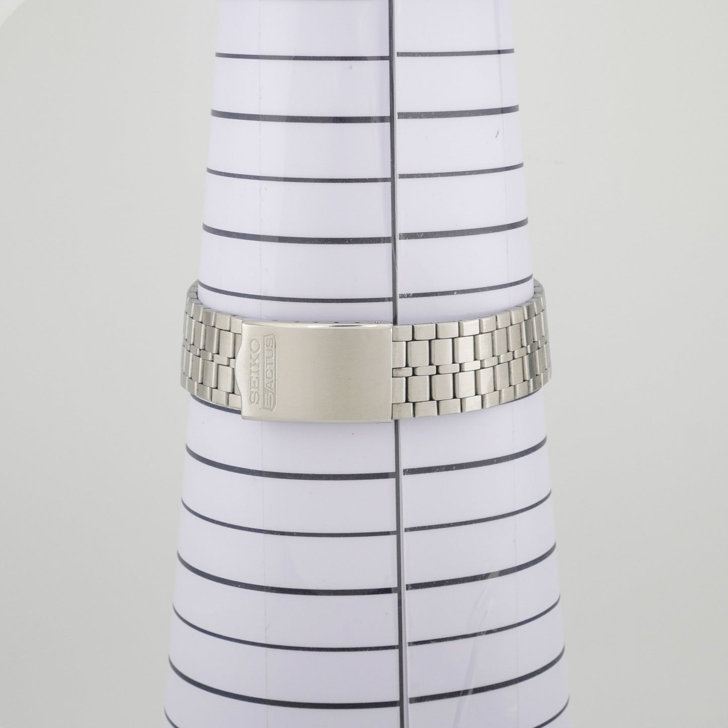 SEIKO 5 ACTUS SS 23 JEWELS AUTOMATIC REF. 6106-8760