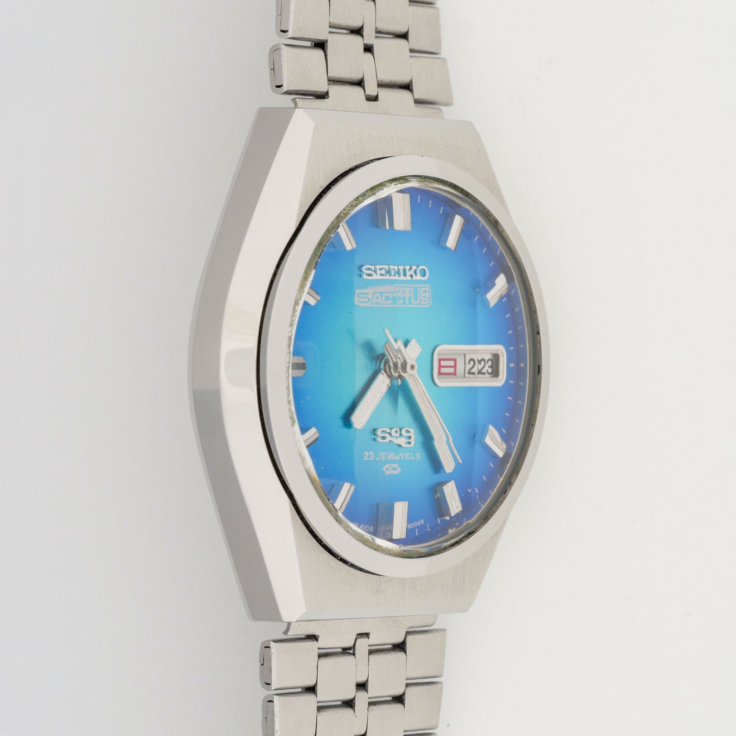 SEIKO 5 ACTUS SS 23 JEWELS AUTOMATIC REF. 6106-8760