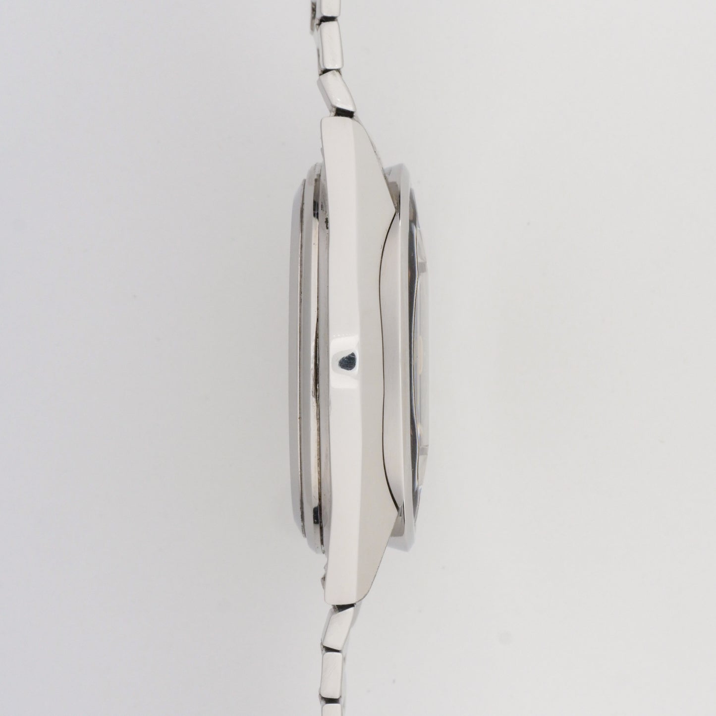 SEIKO QUARTZ TYPE II REF. 7546-8350