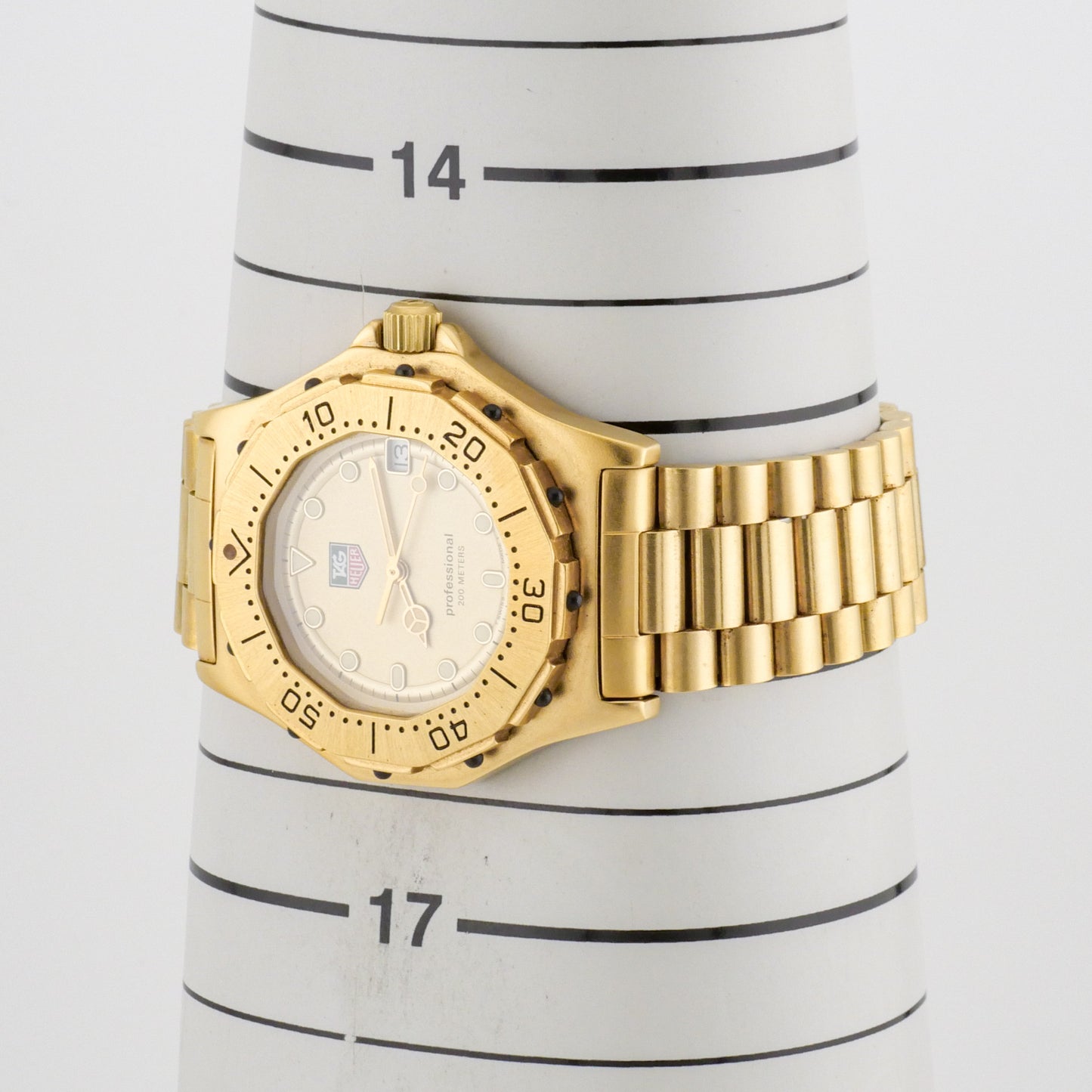 TAG HEUER PROFESSIONAL 200 METERS REF. 934.413