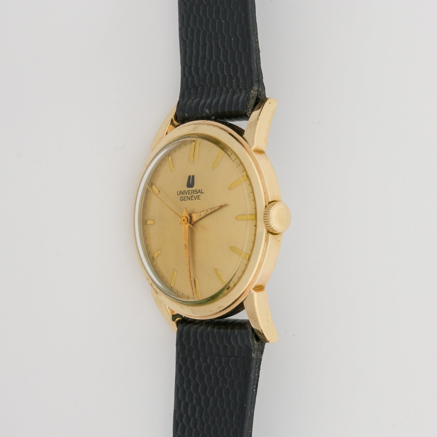 UNIVERSAL GENÈVE REF. 2758000