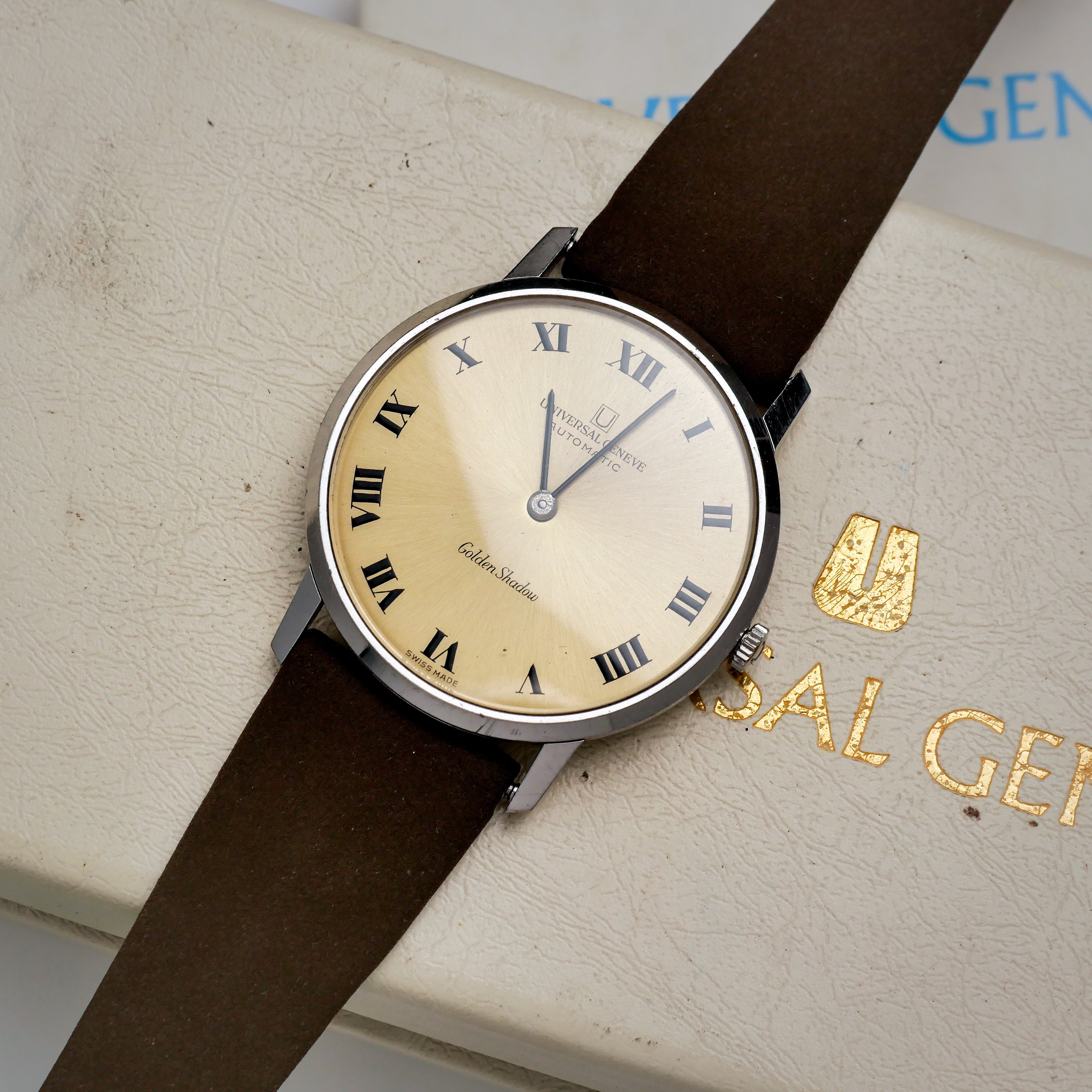 UNIVERSAL GENÈVE GOLDEN SHADOW AUTOMATIC 18K WHITE GOLD REF